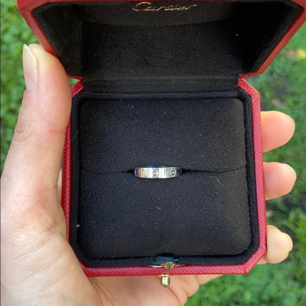 Cartier Love Ring mini